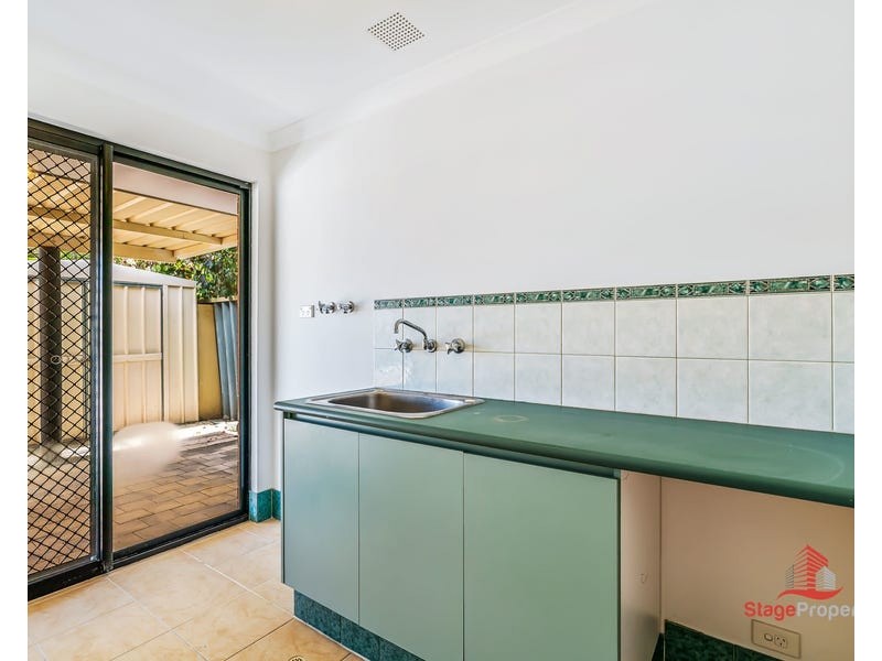 14 Gentle Circle, South Guildford WA 6055