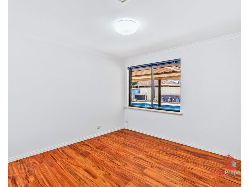 14 Gentle Circle, South Guildford WA 6055