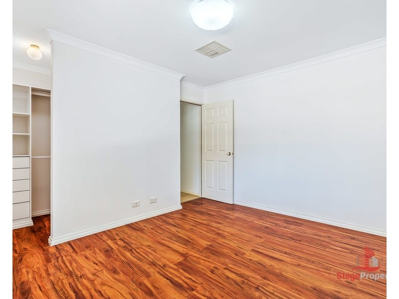 14 Gentle Circle, South Guildford WA 6055