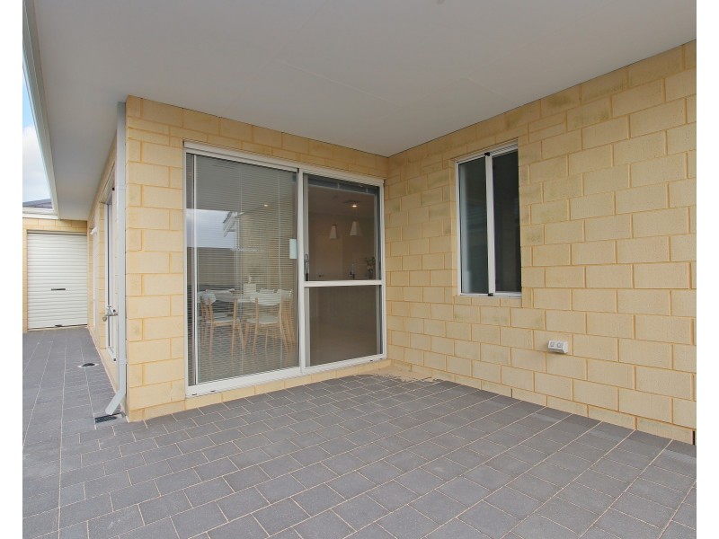 5 Tuff Way, Piara Waters WA 6112