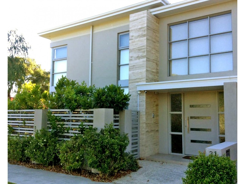 31 Lockhart Street, Como WA 6152