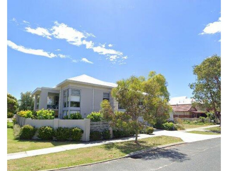 31 Lockhart Street, Como WA 6152