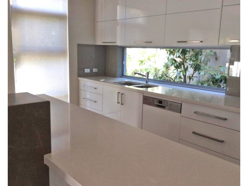 31 Lockhart Street, Como WA 6152