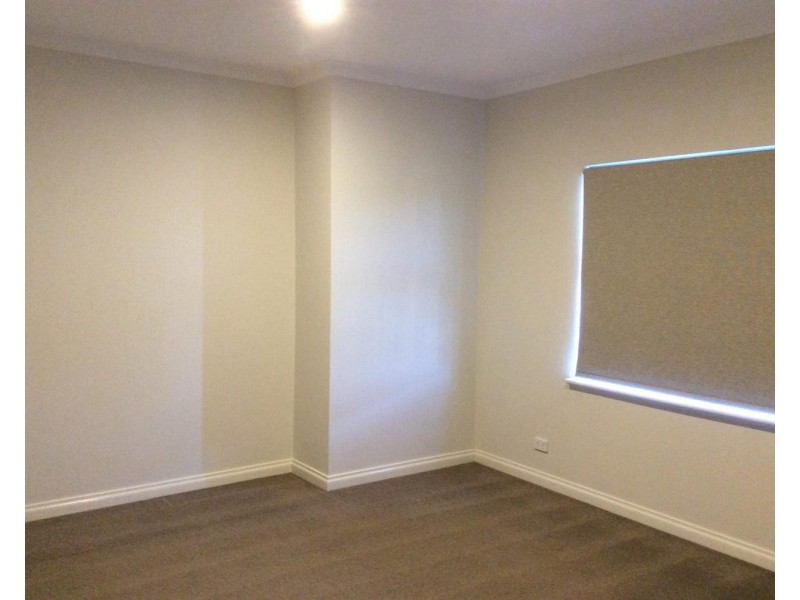 31 Lockhart Street, Como WA 6152