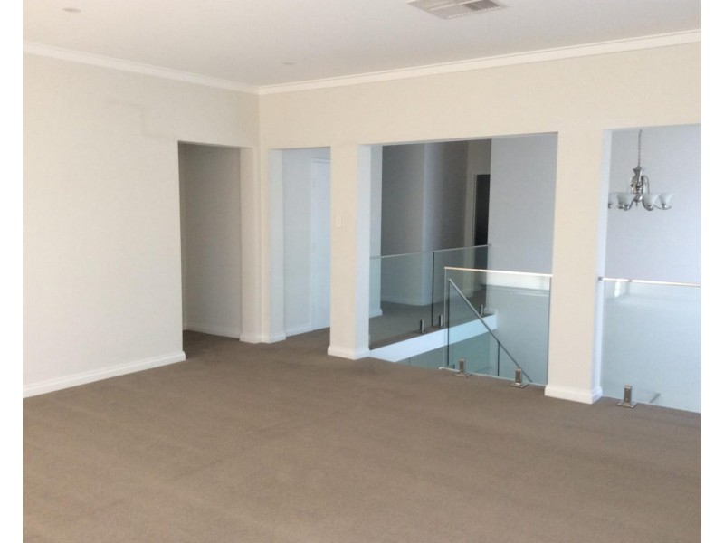 31 Lockhart Street, Como WA 6152