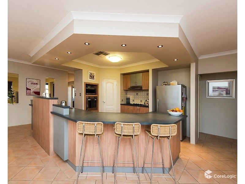 12 Brenchley Drive, Atwell WA 6164