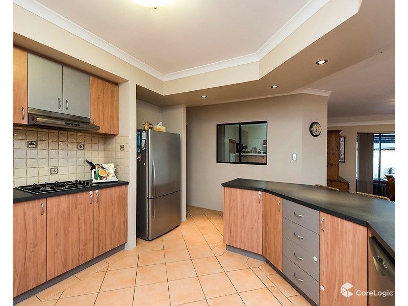12 Brenchley Drive, Atwell WA 6164