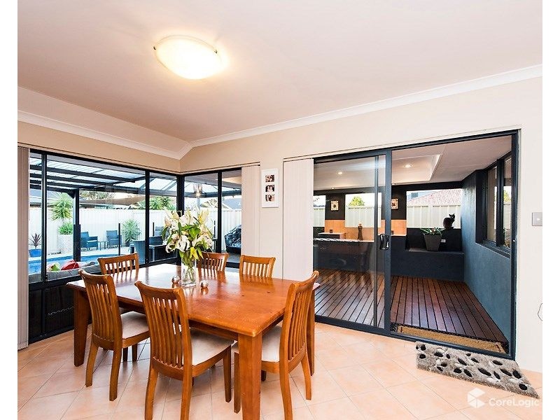 12 Brenchley Drive, Atwell WA 6164