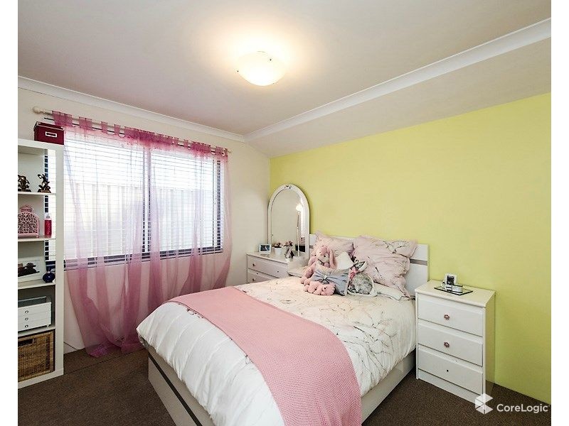 12 Brenchley Drive, Atwell WA 6164