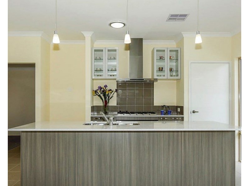 10 Gypsum Avenue, Harrisdale WA 6112