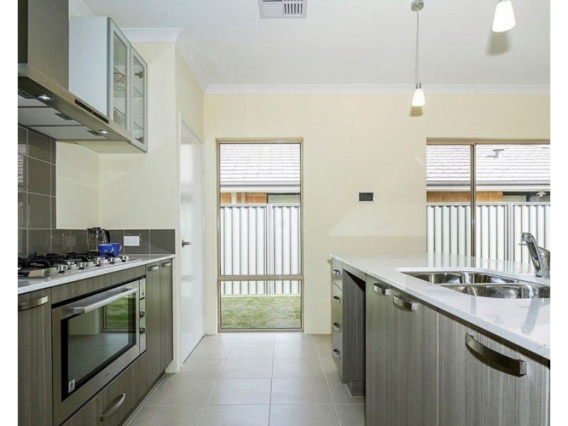 10 Gypsum Avenue, Harrisdale WA 6112