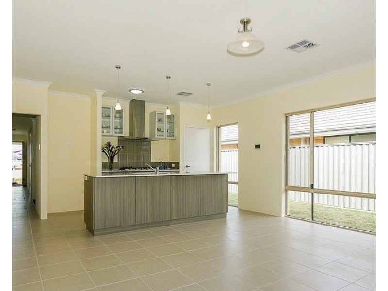 10 Gypsum Avenue, Harrisdale WA 6112