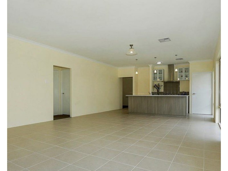 10 Gypsum Avenue, Harrisdale WA 6112