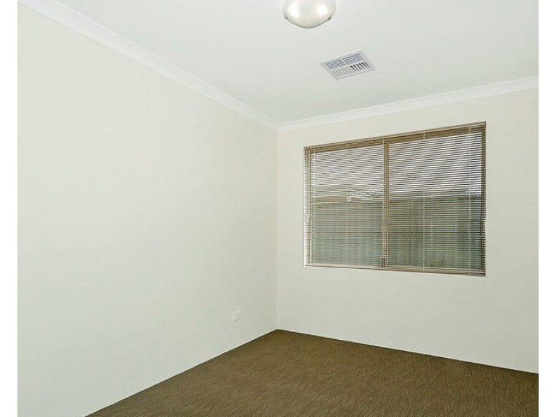 10 Gypsum Avenue, Harrisdale WA 6112