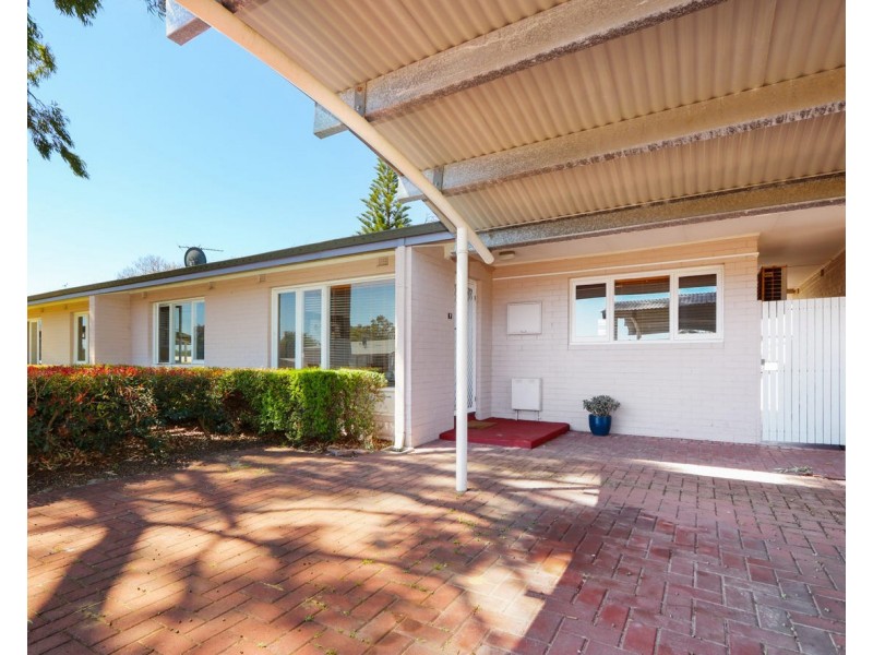7/17 Westbrook Way, Girrawheen WA 6064