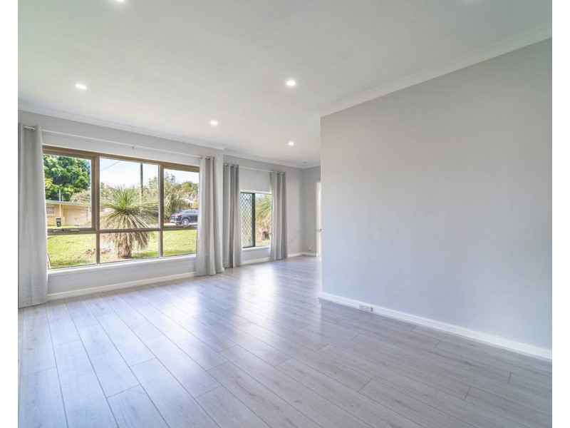 21 Clark Way, Orelia WA 6167