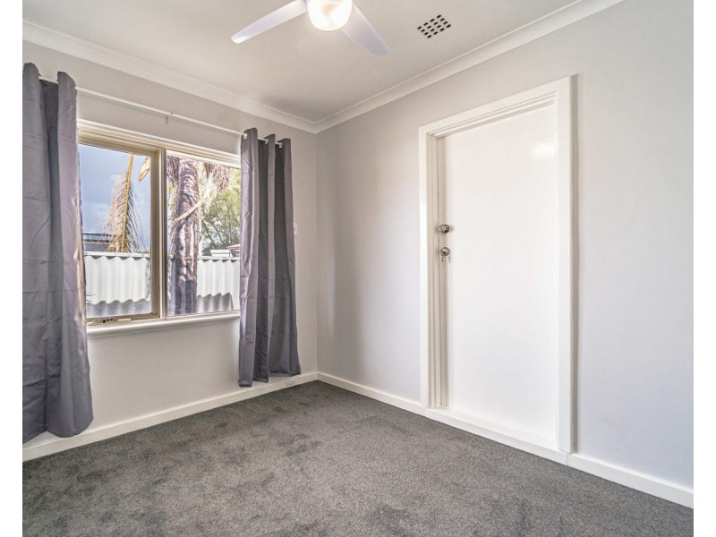 21 Clark Way, Orelia WA 6167