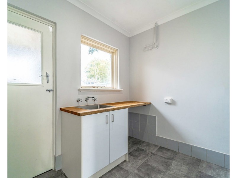 21 Clark Way, Orelia WA 6167