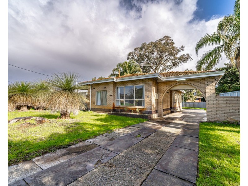 21 Clark Way, Orelia WA 6167