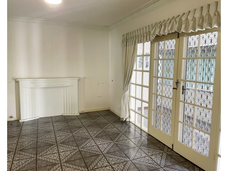 47 Pace Road, Medina WA 6167