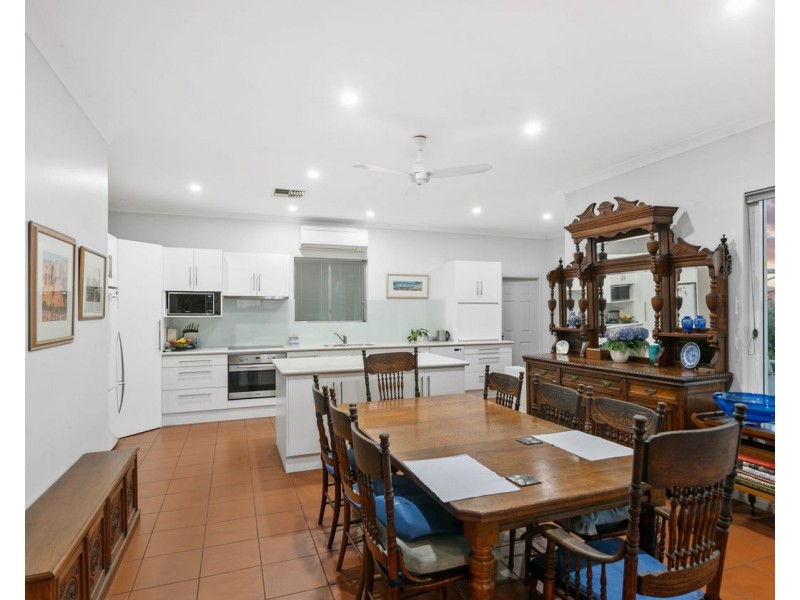7 Salter Point Parade, Salter Point WA 6152
