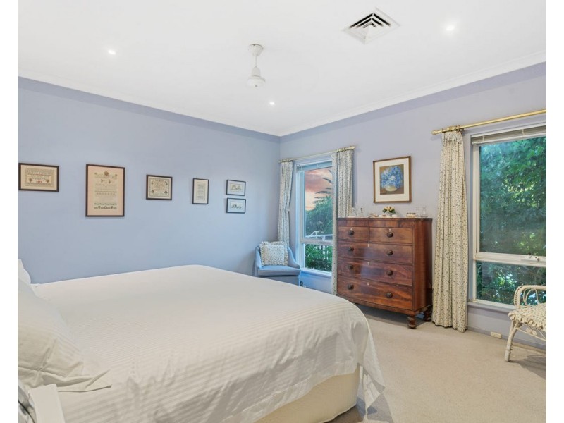 7 Salter Point Parade, Salter Point WA 6152