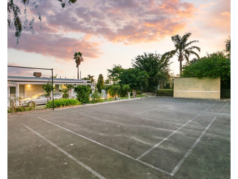 7 Salter Point Parade, Salter Point WA 6152