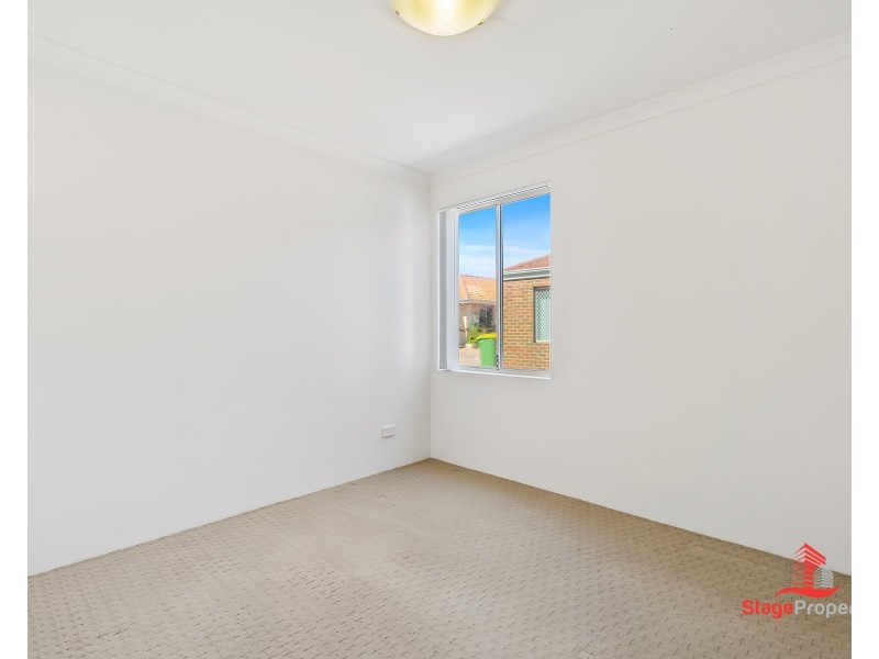 2/27 Bickley Road, Cannington WA 6107