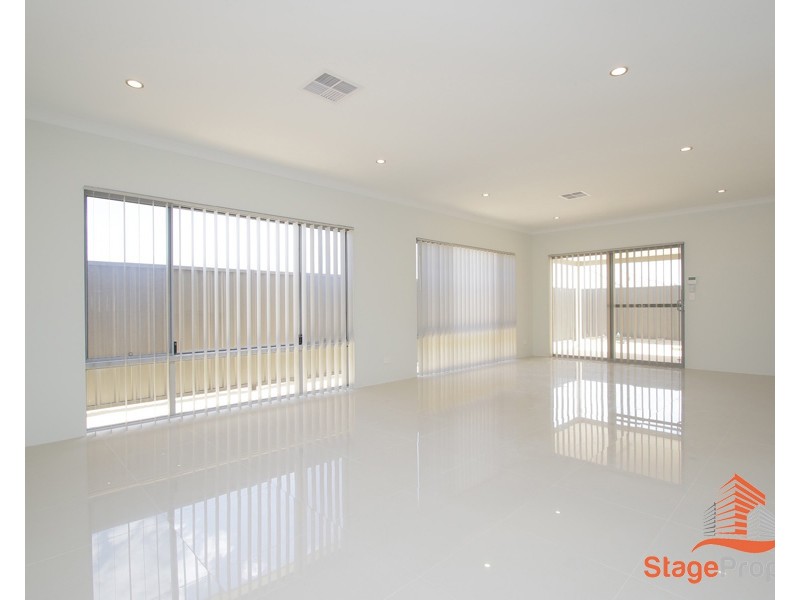 5 Sovite Road, Piara Waters WA 6112