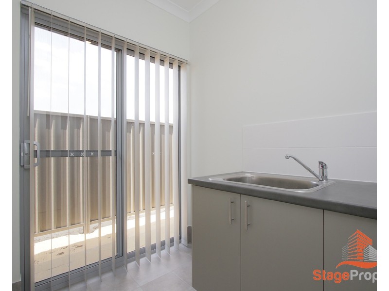 5 Sovite Road, Piara Waters WA 6112