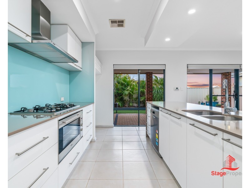 99 Kingsway, Madeley WA 6065