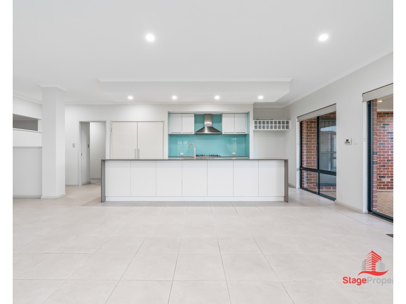 99 Kingsway, Madeley WA 6065