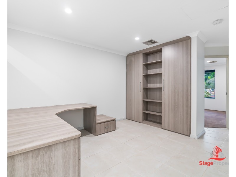 99 Kingsway, Madeley WA 6065