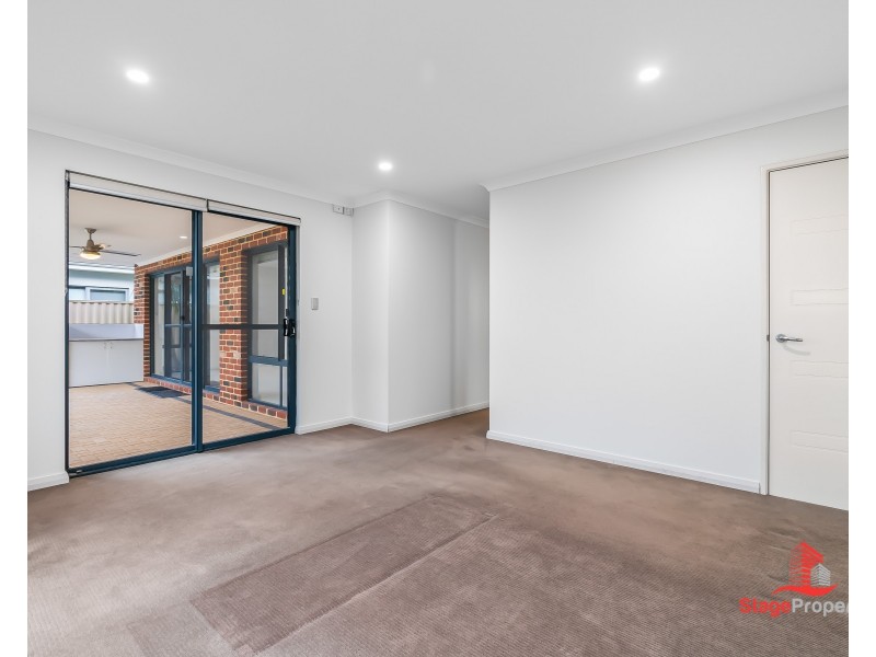 99 Kingsway, Madeley WA 6065