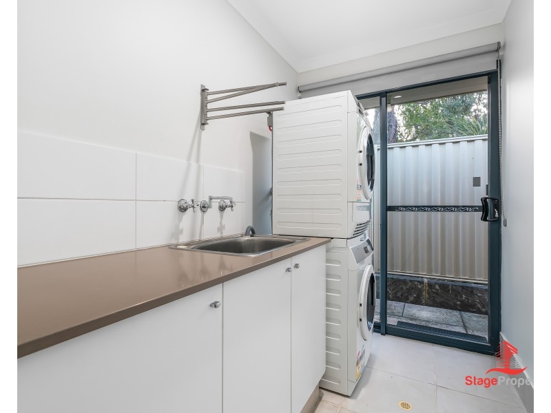 99 Kingsway, Madeley WA 6065