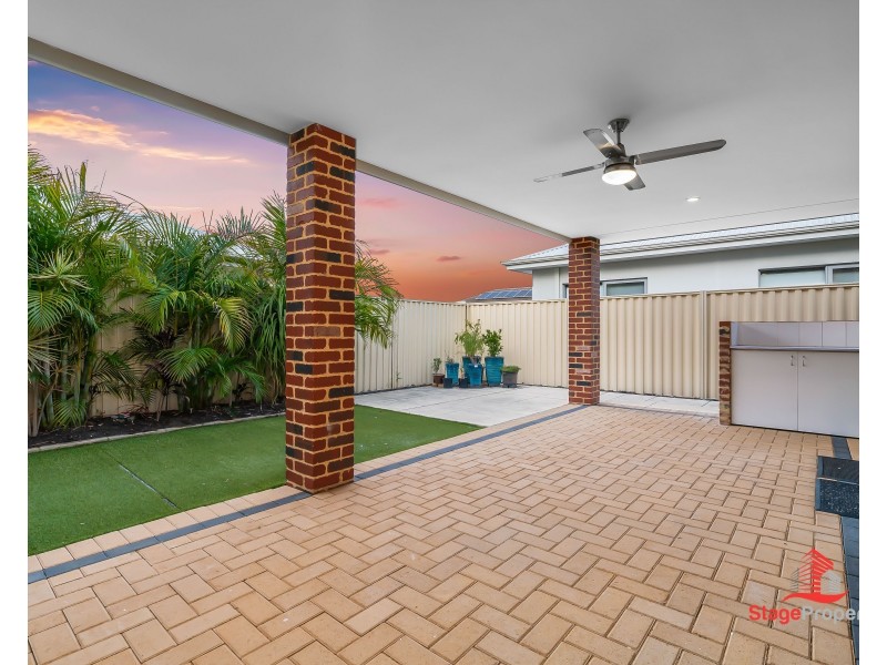 99 Kingsway, Madeley WA 6065