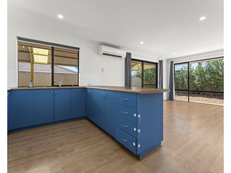 32 Elson Way, Cloverdale WA 6105