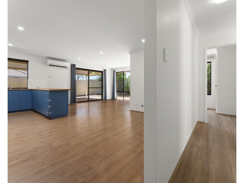 32 Elson Way, Cloverdale WA 6105