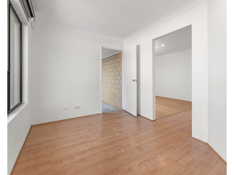 32 Elson Way, Cloverdale WA 6105