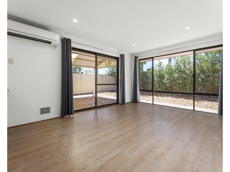 32 Elson Way, Cloverdale WA 6105