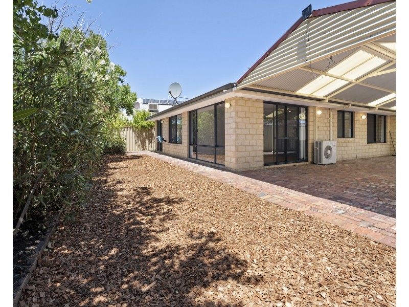 32 Elson Way, Cloverdale WA 6105