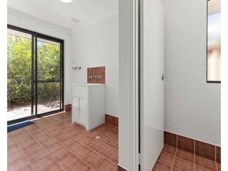 32 Elson Way, Cloverdale WA 6105