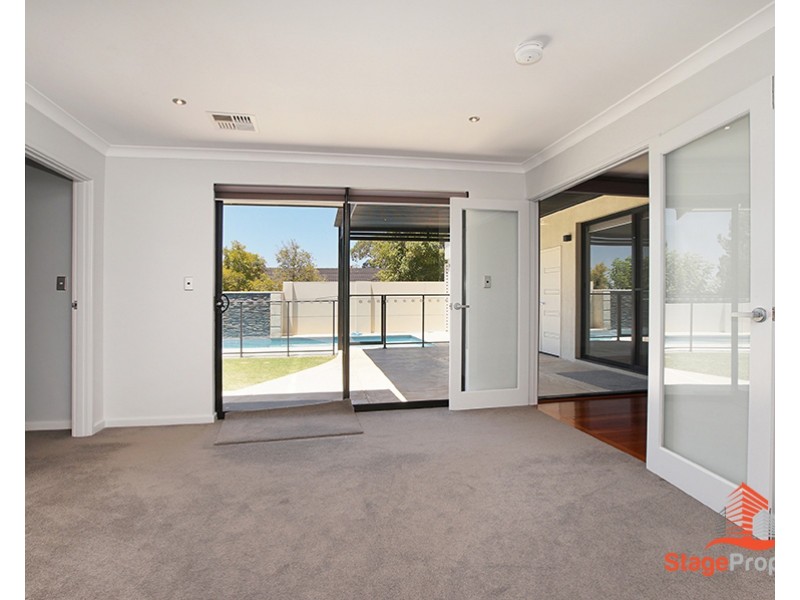 11 Highbridge Way, Karrinyup WA 6018