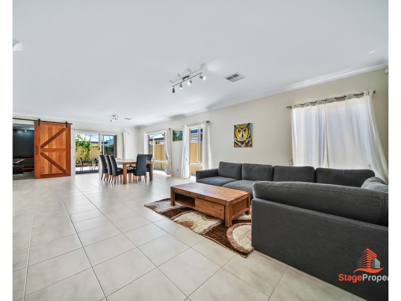 7 Tullis Grove, Southern River WA 6110