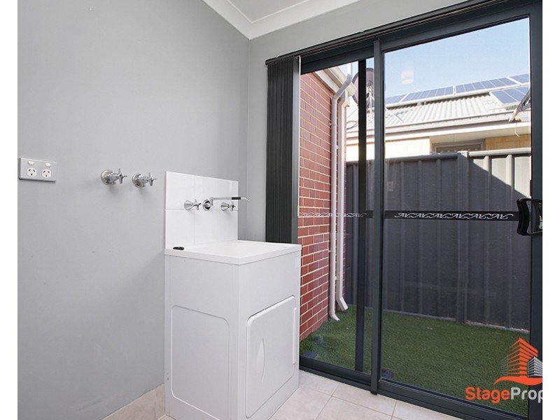 88 Kurrajong Boulevard, Banksia Grove WA 6031