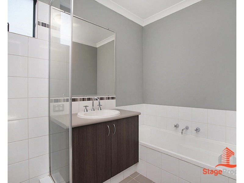 88 Kurrajong Boulevard, Banksia Grove WA 6031