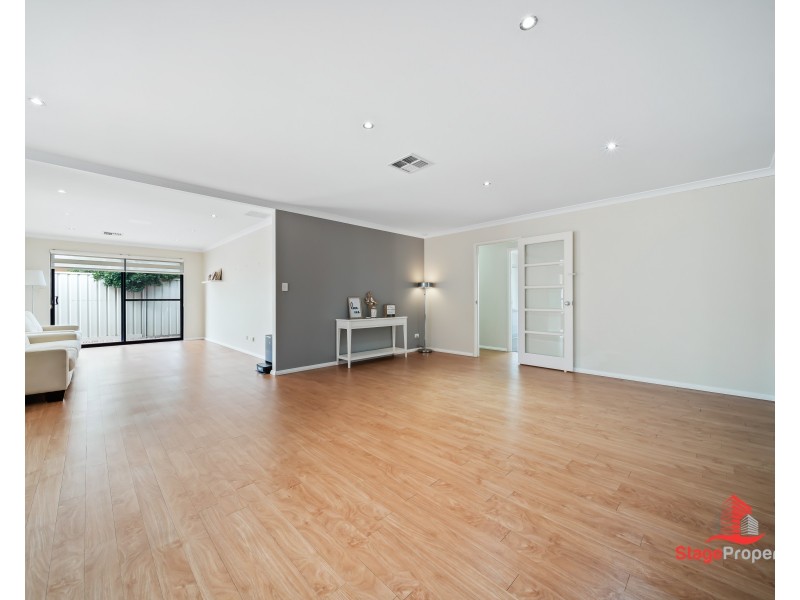 9 Flowergum Way, South Lake WA 6164