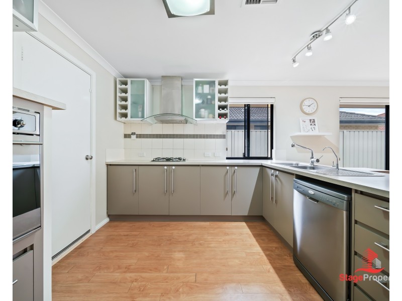 9 Flowergum Way, South Lake WA 6164