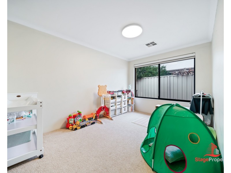 9 Flowergum Way, South Lake WA 6164