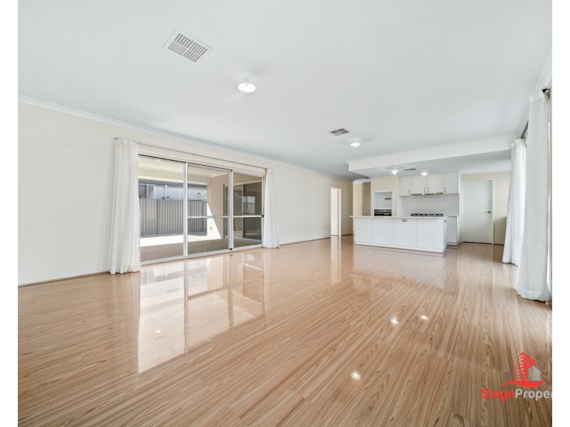 21 Chambri Chase, Success WA 6164